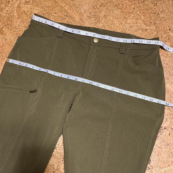Duluth Trading Co Wm’s Breeze Shooter Slim Leg pant In Olive Green Sz 14 x 33 - Picture 13 of 16